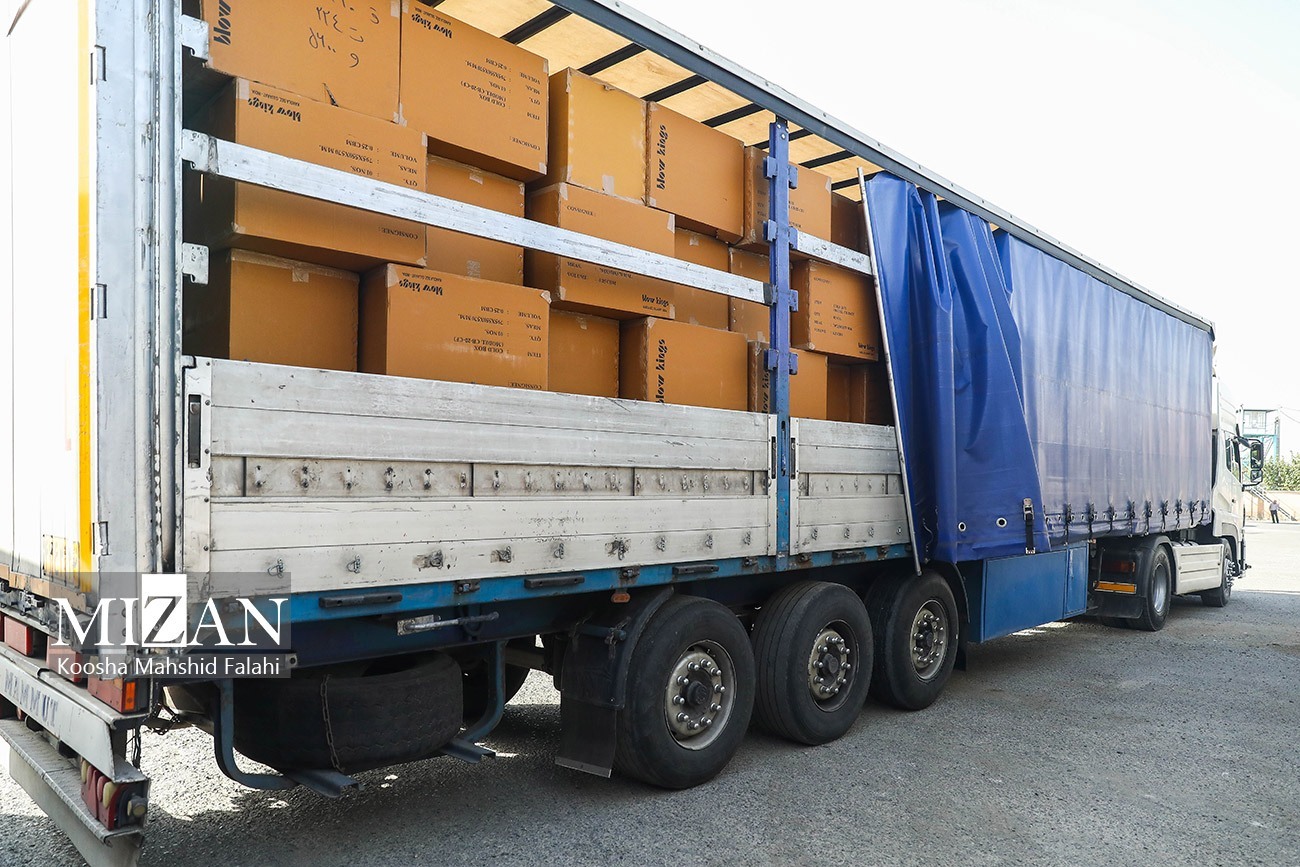 ۲ هفته پس از بازدید دادستان تهران از گمرک غرب تهران؛ ۶۰۰ دستگاه میکروسکوپ تخصصی با پیگیری دادستانی تهران ترخیص و در اختیار وزارت بهداشت قرار گرفت/ کمک دستگاه قضایی به ارتقای زیرساخت‌های آموزشی و پژوهشی، توسعه خدمات علمی و درمانی در حوزه سلامت