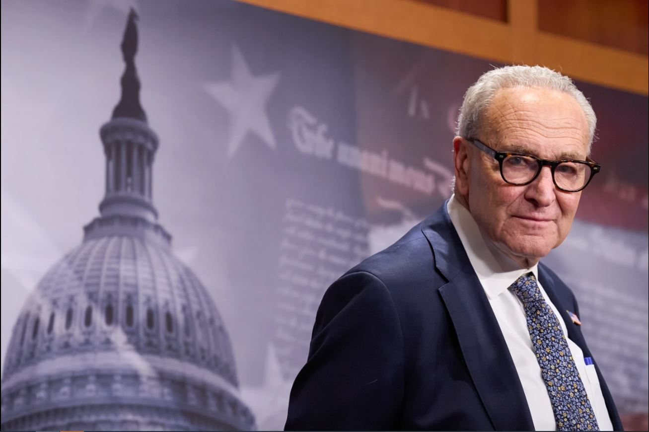 دولت آمریکا تعطیل شد