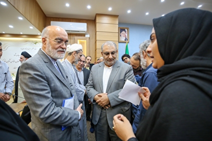 نشست دبیر ستاد حقوق بشر با خانواده شهدای جنگ ۱۲ روزه - اصفهان