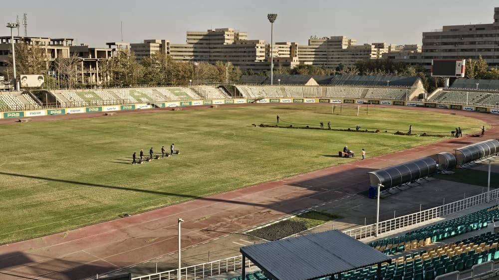 آغاز عملیات بهسازی زمین چمن ورزشگاه پاس/ ارتقای زیرساخت‌ها با هدف میزبانی استاندارد