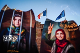 لحظه آزادی مشروط مهدیه اسفندیاری از زندان فرانسه