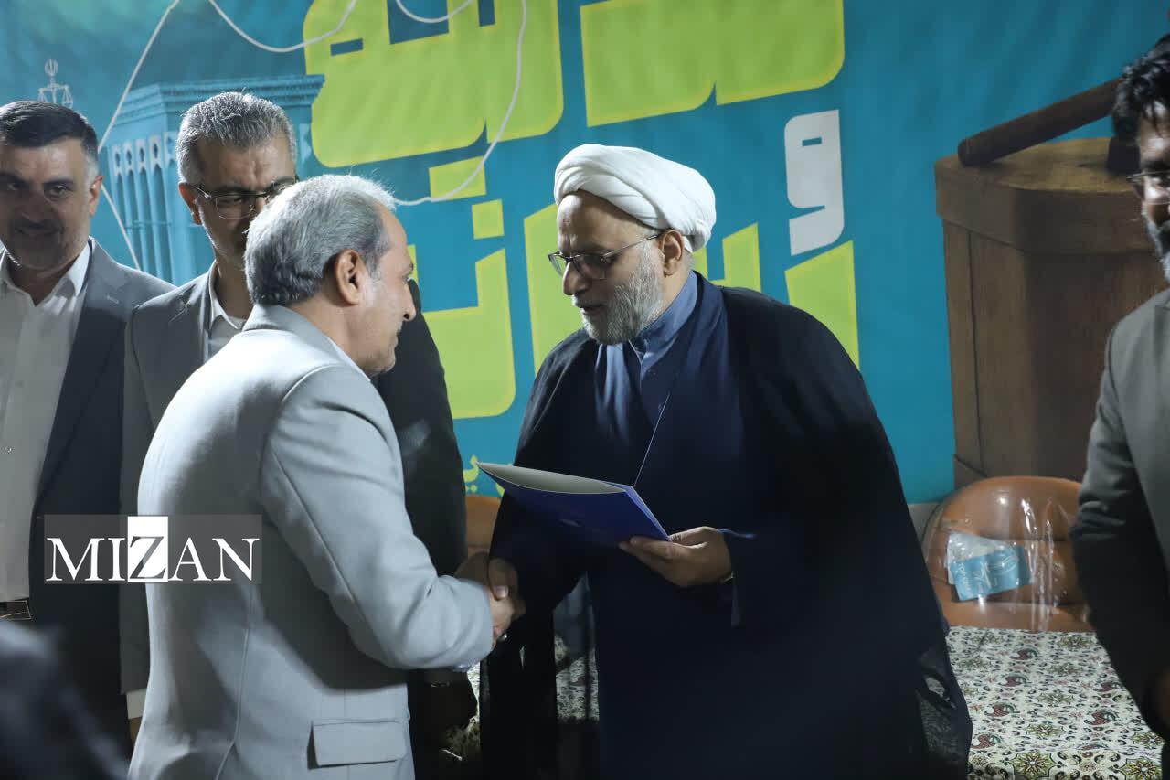 سومین جشنواره عدلیه و رسانه استان یزد آغاز سومین جشنواره «عدلیه و رسانه» در یزد/ همافزایی عدالت و آگاهی در مسیر خدمت به جامعه