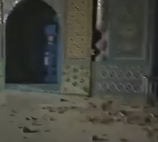 مشهورترین مسجد افغانستان بر اثر زلزله‌ای به قدرت ۶.۳ ریشتر تخریب شد