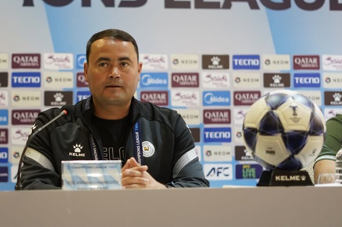 سرمربی آخال: برای رویارویی با سپاهان کاملاً آماده‌ایم/ بازی جذاب‌تری در پیش است