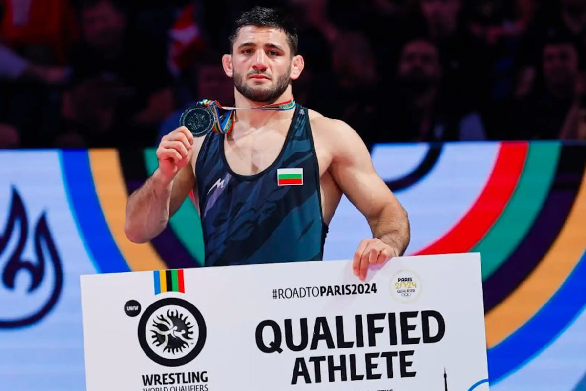 مبارزه حساس در مسکو/ قهرمانان کشتی جهان به مصاف هم می‌روند