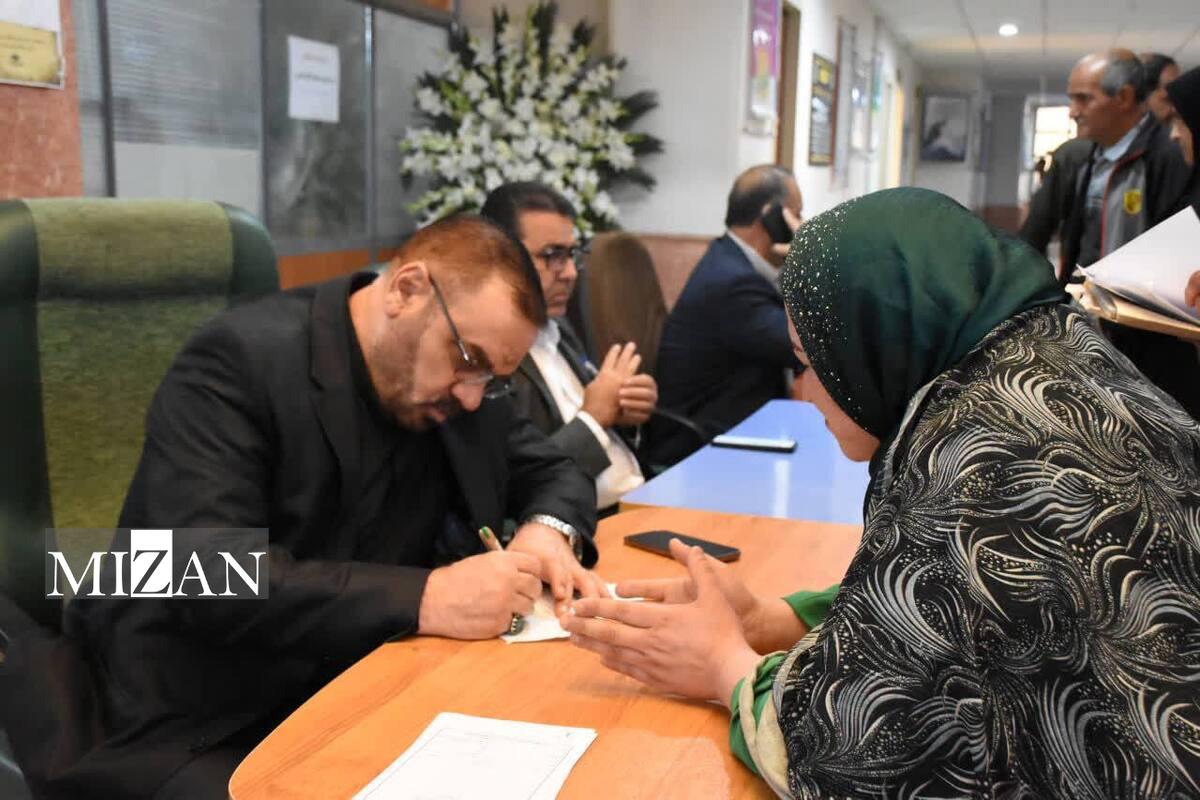 مسئولان قضایی کهگیلویه و بویراحمد به درخواست‌ ۱۴۵ نفر از مراجعان در ملاقات مردمی رسیدگی کردند