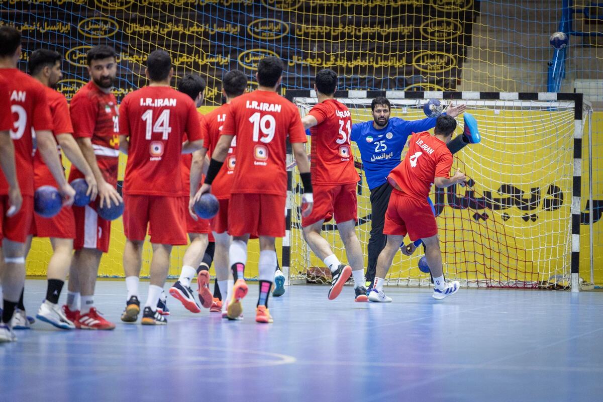 رافائل ۱۶ بازیکن را به اردوی تیم ملی هندبال مردان فراخواند