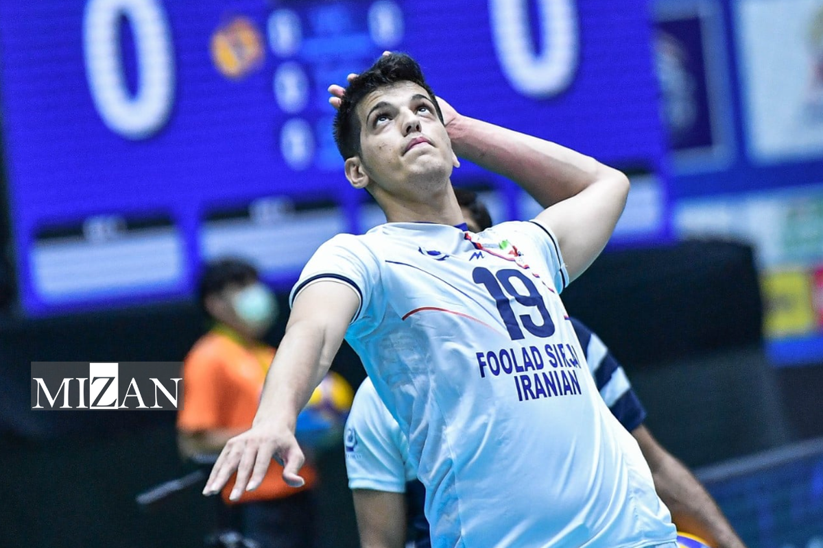 بازی‌های کشور‌های اسلامی| ملی‌پوشان والیبال با بازوبند مشکی وارد زمین می‌شوند