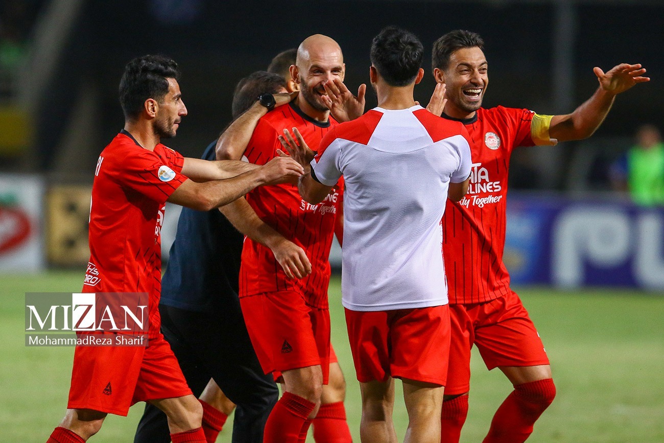 نگاهی به درخشش تراکتورسازی در لیگ برتر; سهمیه ایران افزایش یافت؟