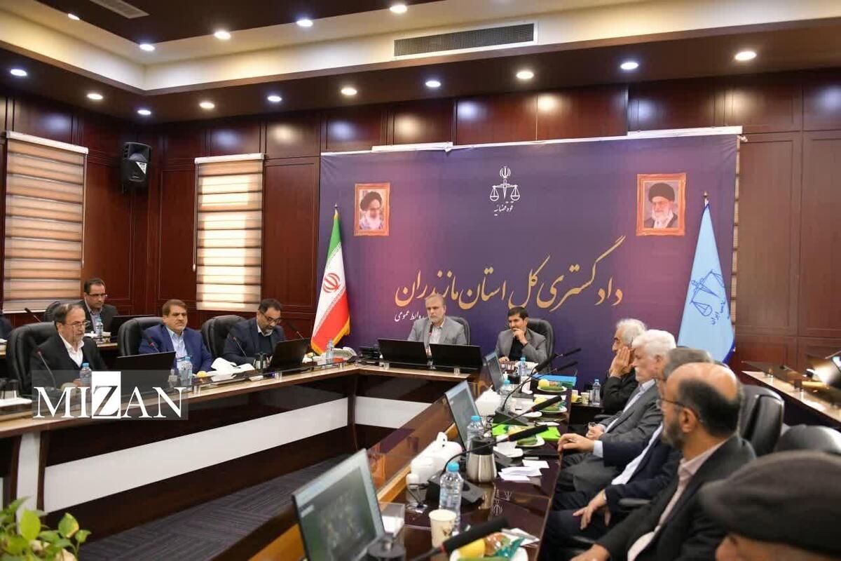 بازدید هیئت نظارت دیوان عالی کشور از محاکم قضایی مازندران/معاون نظارت دیوان عالی کشور: نظارت بر محاکم قضایی مازندران مطلوب و روند رسیدگی‌ها دقیق است