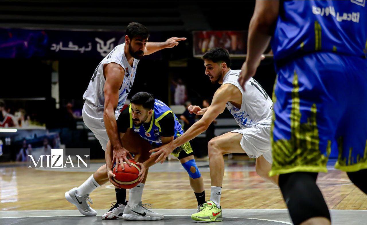 شاهین طباب: ظرفیت بازیکنانم از این هم بیشتر است/ تمام تلاشم را می کنم تا هواداران استقلال را خوشحال کنم