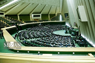 حضور رئیس جمهور و معاون اول در صحن علنی مجلس