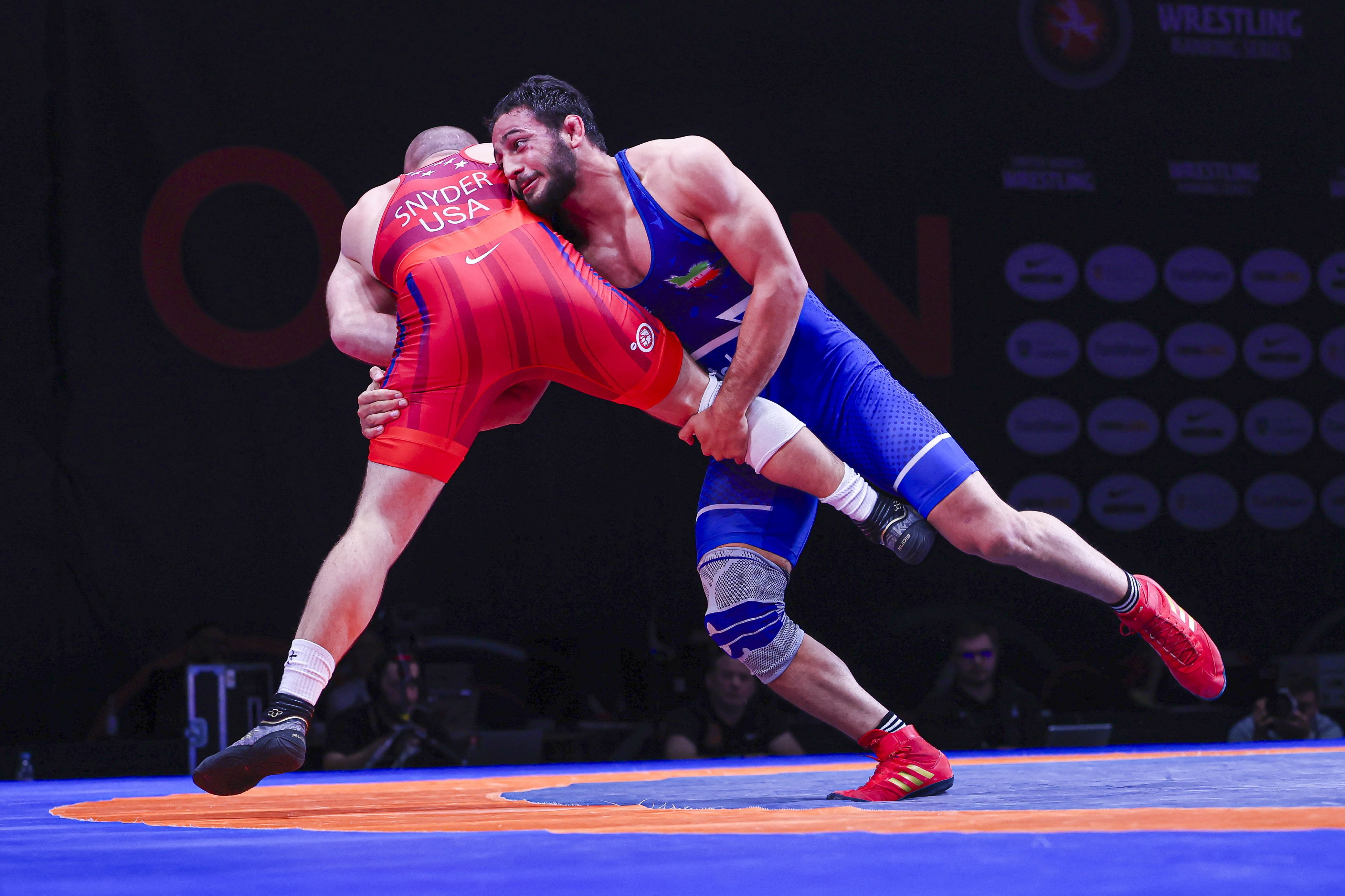 از زاگرب تا ریاض؛ ادامه نبرد امپراطوران کشتی آزاد/ سومین دوئل آذرپیرا و تاجالدینوف در راه است از زاگرب تا ریاض؛ ادامه نبرد امپراطوران کشتی آزاد/ سومین دوئل آذرپیرا و تاجالدینوف در راه است