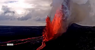 فوران گدازه از آتشفشان کیلاویا