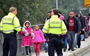 رها کردن شبانه مهاجران در کشور‌های همسایه؛ شیوه جدید آلمان برای نقض حقوق بشر