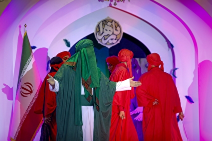 آیین افتتاحیه اجلاس بین‌المللی پیرغلامان حسینی در حرم مطهر رضوی