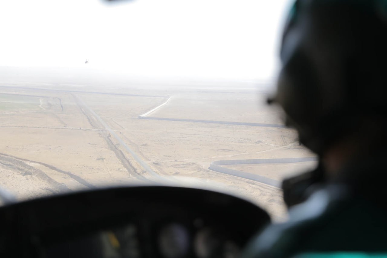 سرلشکر حاتمی: احداث دیوار مرزی، اقدامی اساسی برای حل برخی مشکلات با کشور افغانستان است سرلشکر حاتمی: احداث دیوار مرزی، اقدامی اساسی برای حل برخی مشکلات با کشور افغانستان است