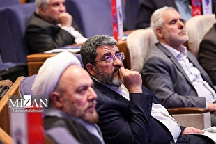 فواد ایزدی: راه‌حل مقابله با رویکرد خصمانه آمریکا در تقویت توان ملی است