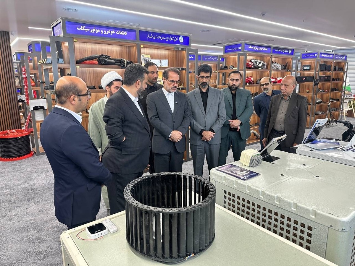 بازدید رئیس سازمان بازرسی از نمایشگاه دائمی دستاوردهای تولید و صنعت استان قم