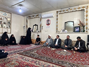 رئیس سازمان بازرسی با خانواده شهید رسول طالبی دیدار کرد