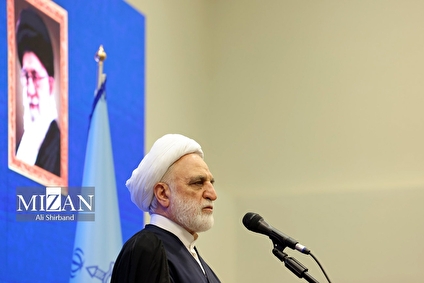 رئیس قوه قضاییه: دادستان کل کشور و همه دادستان‌ها در سراسر کشور جریانات سازمان‌یافته و مرتبط با بیگانه در زمینه ناهنجاری‌های اجتماعی شناسایی کنند