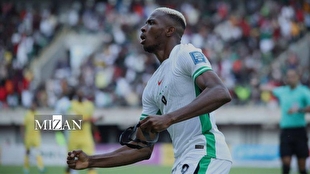 شب تلخ ستارگان منچستریونایتد و استقلال!/ ستاره نیجریه‌ای مهارناپذیر است