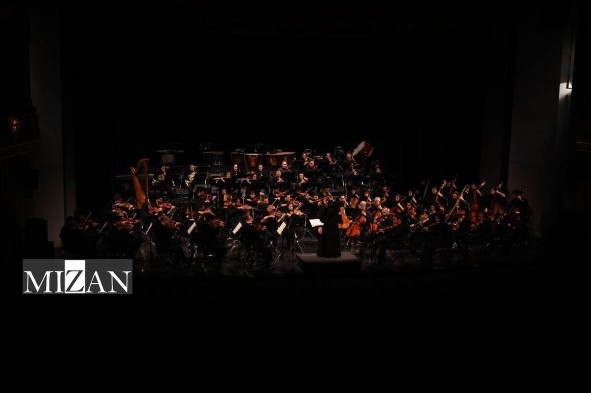 درخشش بانوان در تالار وحدت / ارکستر سمفونیک تهران «دیار سیمرغ» را روی صحنه برد