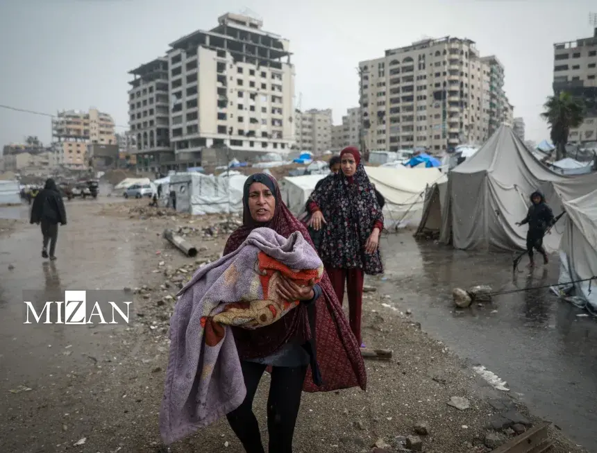 وضعیت وخیم آوارگان فلسطینی درپی سیل در اردوگاههای چادری غزه وضعیت وخیم آوارگان فلسطینی درپی سیل در اردوگاههای چادری غزه