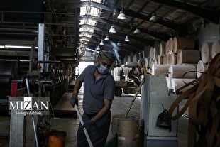 کارشناس حوزه کار: خط فقر به بیش از ۵۵ میلیون تومان رسیده است/ تاکید بر تعیین دستمزد کارگران براساس سبد معیشت