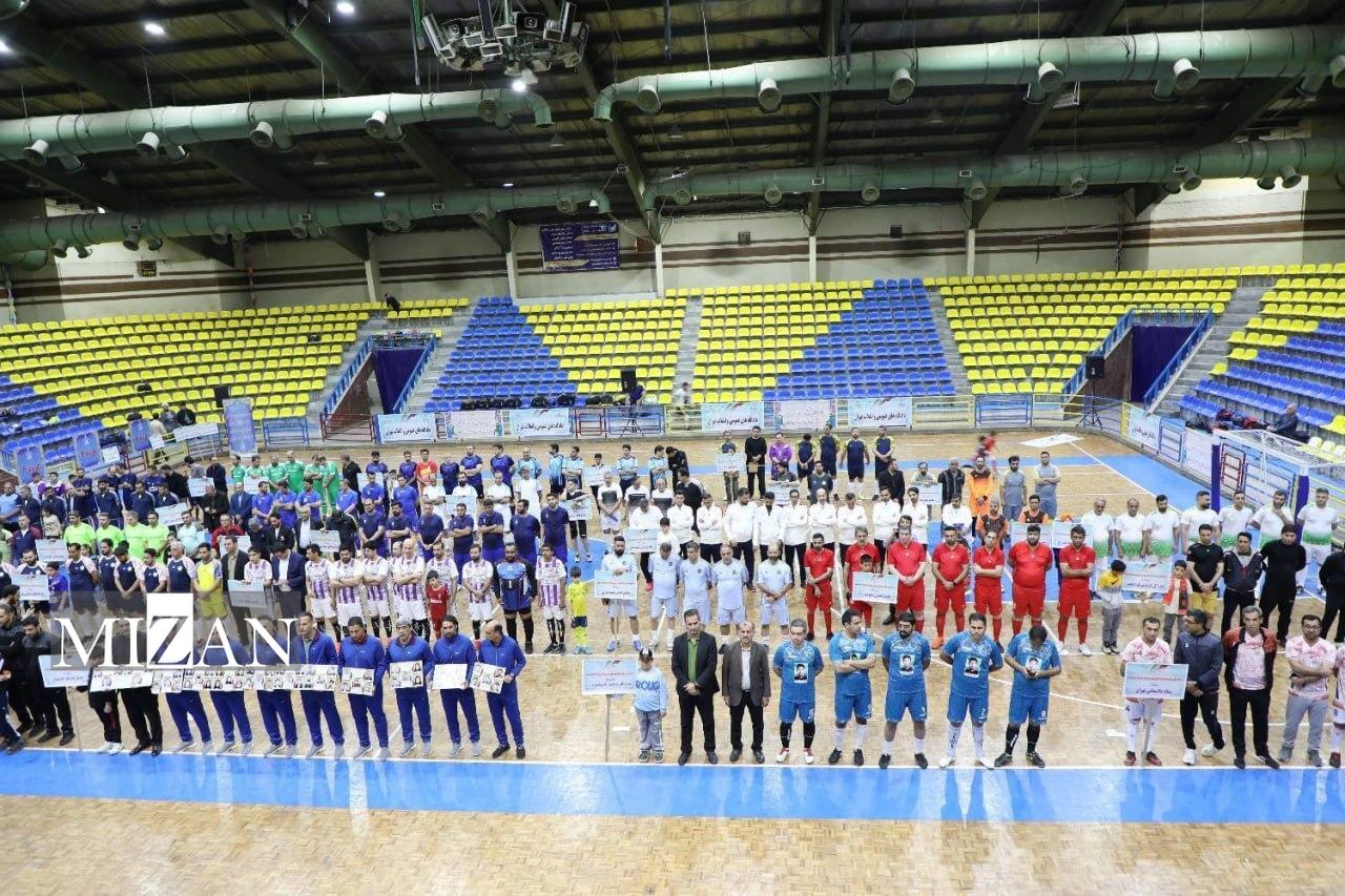 نخستین رویداد بزرگ ورزشی قوه قضاییه با هدف ارتقای نشاط و همکاری کارکنان آغاز شد/ رقابت بیش از ۵۰۰ نفر از کارکنان قوه قضاییه در ۴۰ تیم فوتسال در تهران