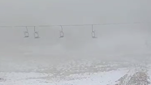 بارش برف در ارتفاعات تهران؛ ایستگاه ۷ توچال