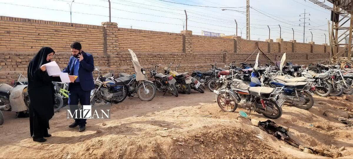 دادستان اردکان از پارکینگ وسایل نقلیه توقیفی بازدید کرد