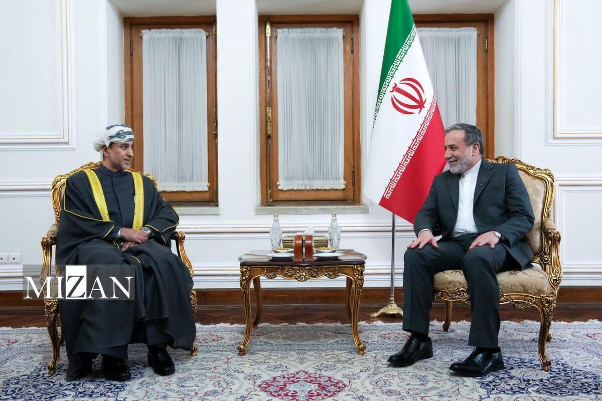 سفیران عمان و امارات استوارنامه خود را تسلیم عراقچی کردند