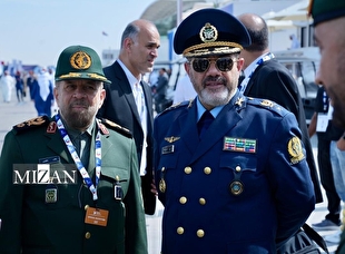 وزیر دفاع به امارات سفر کرد