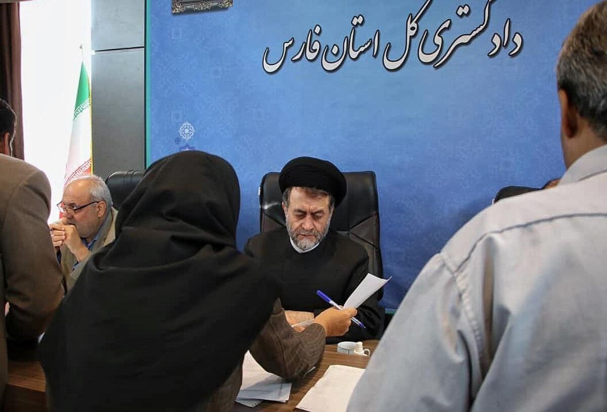 رئیس کل دادگستری استان فارس: ملاقات‌های مردمی همسو با اصل شفافیت و احترام به حقوق شهروندان است