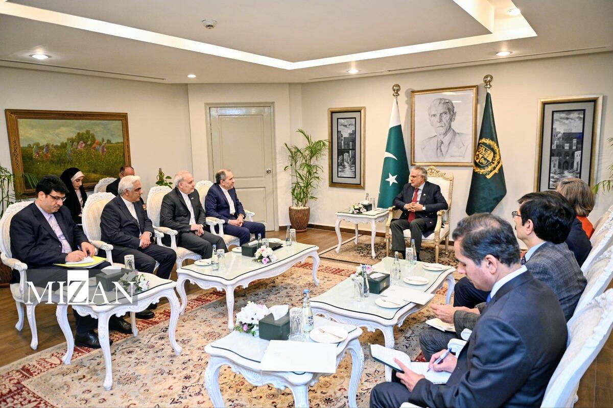 تخت‌‎روانچی: ارتقاء روابط با همه همسایگان سیاست قطعی ایران است