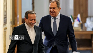 رایزنی تلفنی عراقچی و لاوروف درباره روابط دوجانبه و تحولات منطقه‌ای و بین‌المللی