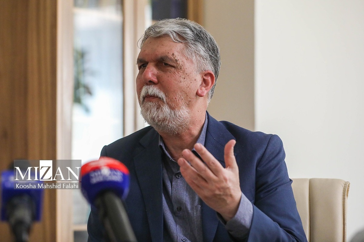 وزیر فرهنگ: حریم تئاتر شهر تا جشنواره فجر افتتاح می‌شود/ بابت تأخیر در اجرای وعده قبلی عذرخواهی می‌کنم