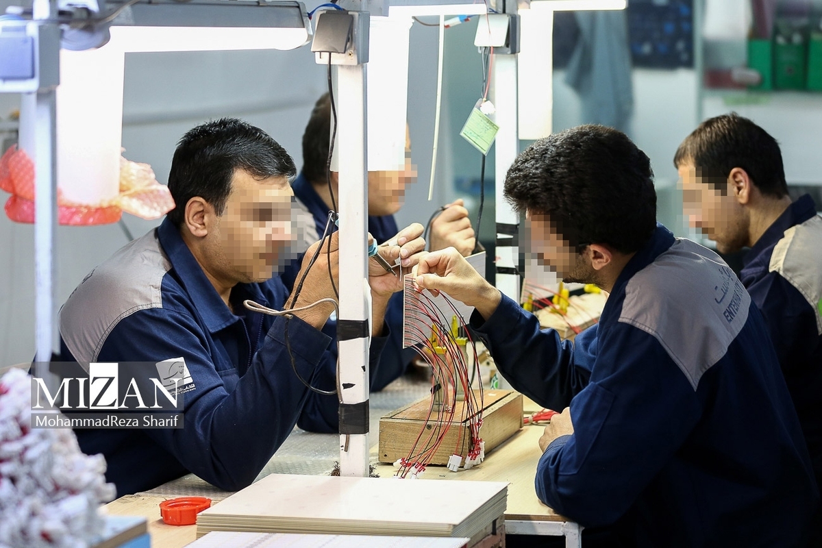 ۵۰ درصد زندانیان استان کردستان در ۳۵ کارگاه شاغل هستند/برگزاری ۱۱۷ دوره آموزشی در ۶ ماه نخست سال جاری برای ۲۴۷۰ زندانی