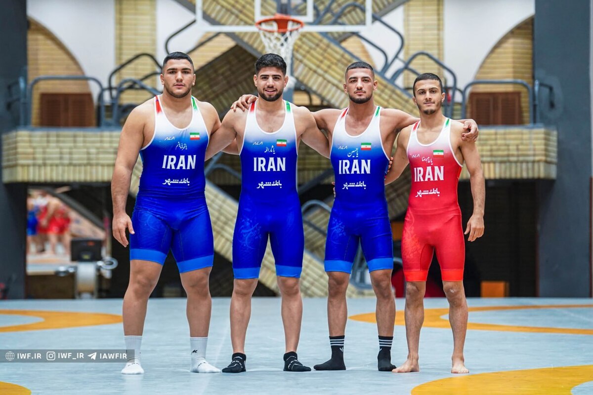 کشتی آزاد زیر ۲۳ سال جهان| خلیلی و محمدنژاد به نیمه نهایی راه یافتند