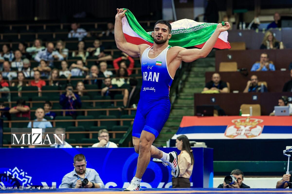 کشتی آزاد زیر ۲۳ سال جهان| طلای درخشان عظیمی و فینال‌های امیدبخش خلیلی و محمدنژاد در جهانی صربستان