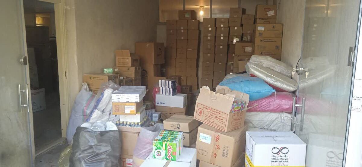 کشف انبار دارو‌های احتکار شده در خرم‌آباد