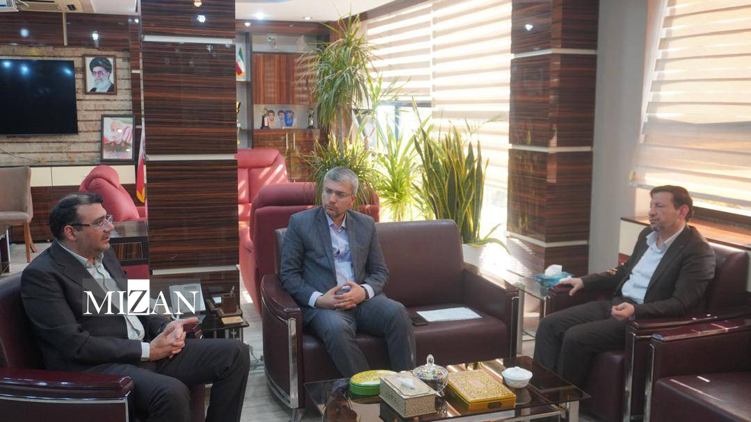 نشست رئیس کل دادگستری بوشهر و نماینده مردم دشتستان با رئیس سازمان اموال تملیکی کشور برگزار شد