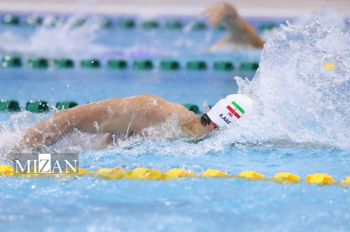 بازی‌های آسیایی جوانان| غلامی اولین طلای شنای ایران در ۱۰۰ متر پروانه را بدست آورد +فیلم