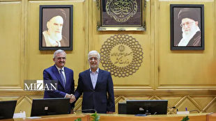 مومنی: سیاست قطعی جمهوری اسلامی ایران، توسعه روابط با کشور‌های همسایه است/ محدودیتی برای توسعه روابط با ترکیه نداریم