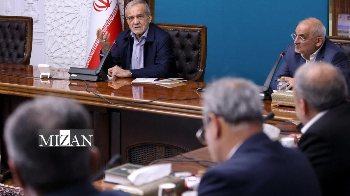 پزشکیان: دولت به دنبال راه‌حل‌های جامع، پایدار و بدون تبعات منفی در حوزه کم‌آبی است