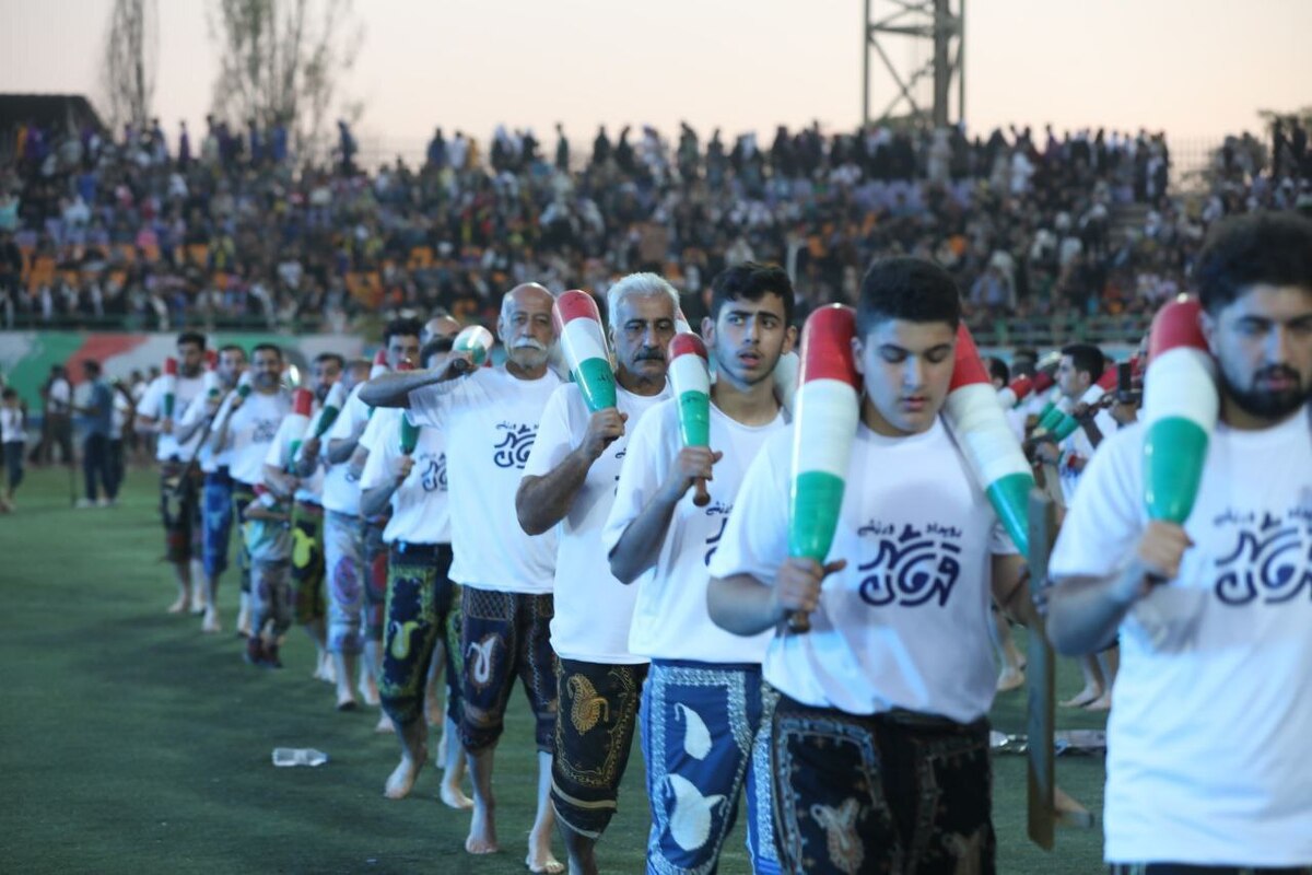 ثبت بزرگ‌ترین اجتماع باستانی‌کاران کشور در افتتاحیه چهارمین دوره مسابقات «قهرمان شهر» 