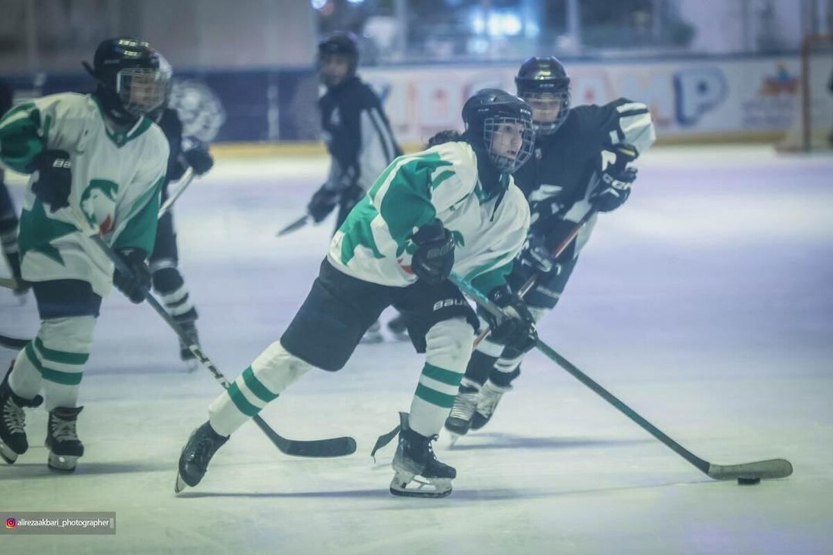 سیمرغ قهرمان دومین دوره لیگ هاکی روی یخ دختران شد