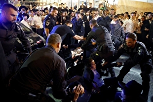 قانون خدمت اجباری کابینه نتانیاهو را به بحران تازه کشاند| تظاهرات حریدی‌ها در قدس اشغالی