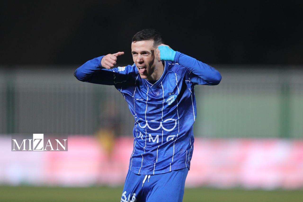 هشت گل و نقش کلیدی در تمام پیروزیها/ یاسر آسانی؛ مهمترین سلاح استقلال در فصل دشوار ساپینتو هشت گل و نقش کلیدی در تمام پیروزیها/ یاسر آسانی؛ مهمترین سلاح استقلال در فصل دشوار ساپینتو